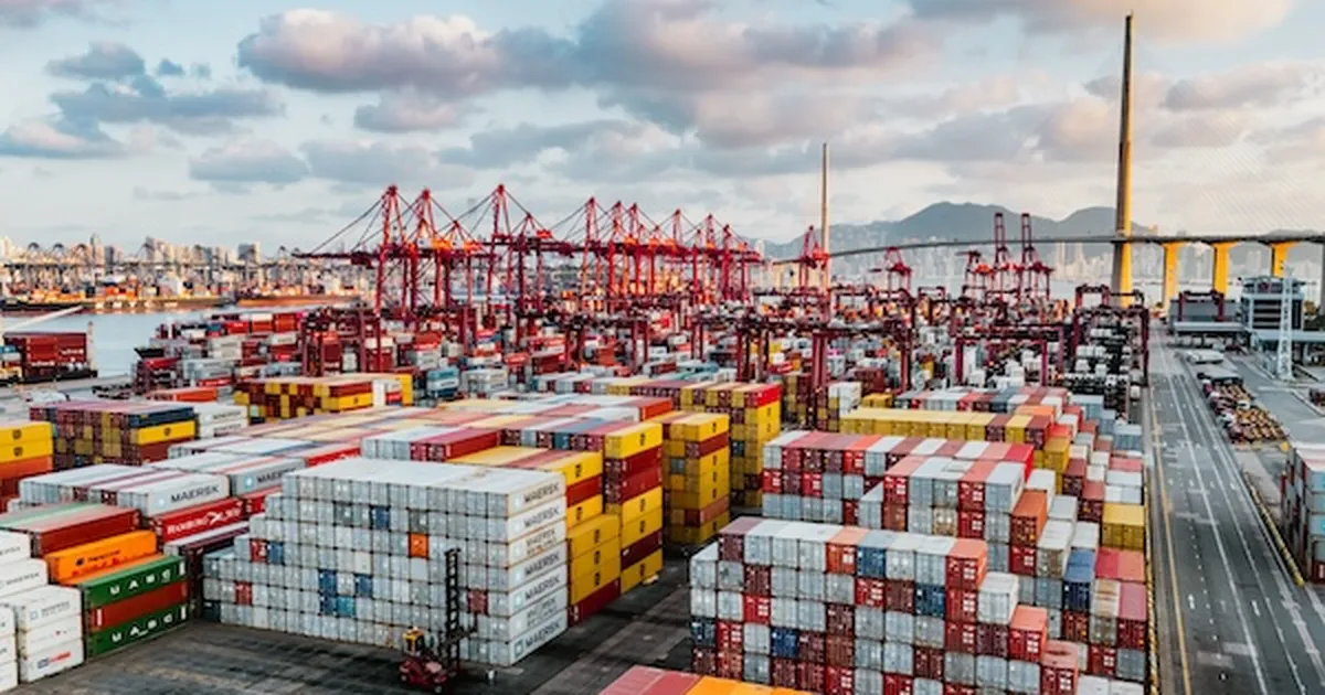 U.S.-bound container imports expected to decline through year-end and into 2026