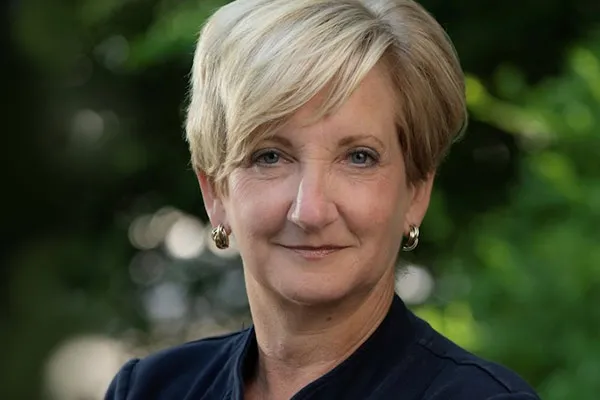 ISM: U.S. Manufacturing Contracts for Ninth Straight Month as PMI Drops