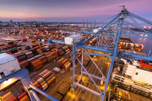 U.S.-bound container imports rise in August but slow from July peak