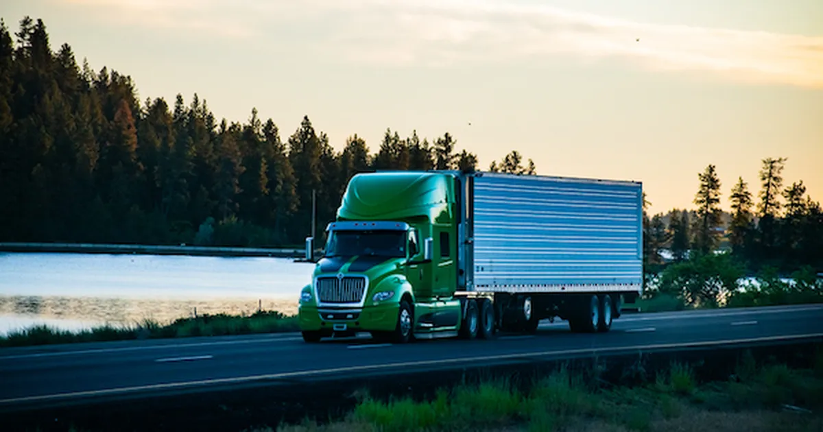 Spot rates inch higher but truckload spot market stays soft into year-end